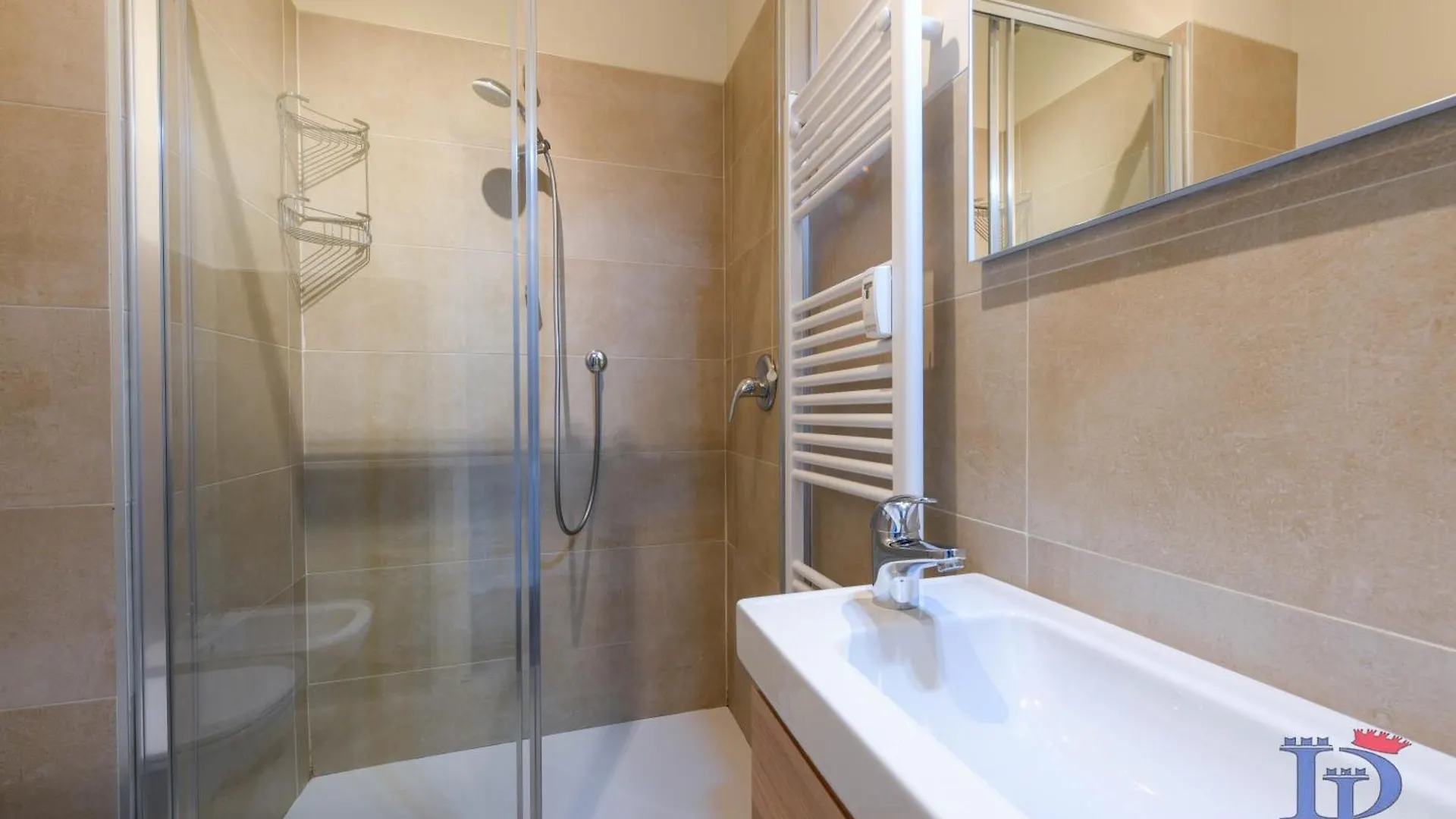 Desenzanoloft Official Partner Marriott Homes & Villas - Jack'S Penthouse 代森扎诺-德尔加达